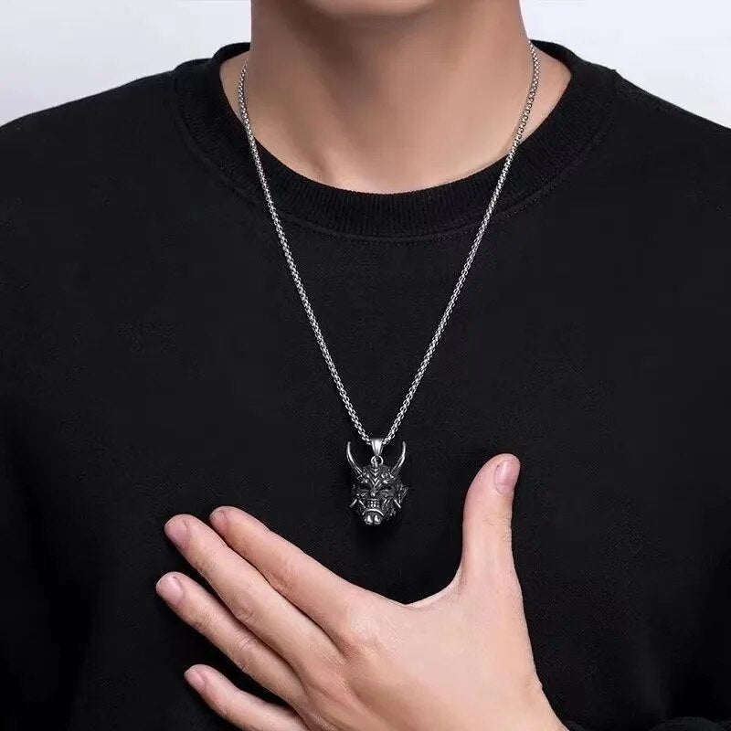 Exquisite Gothic Ghost Mask Pendant Necklace Men's Classic Retro Punk Hip Hop Rock Necklace Jewelry Horror Halloween Gift2022